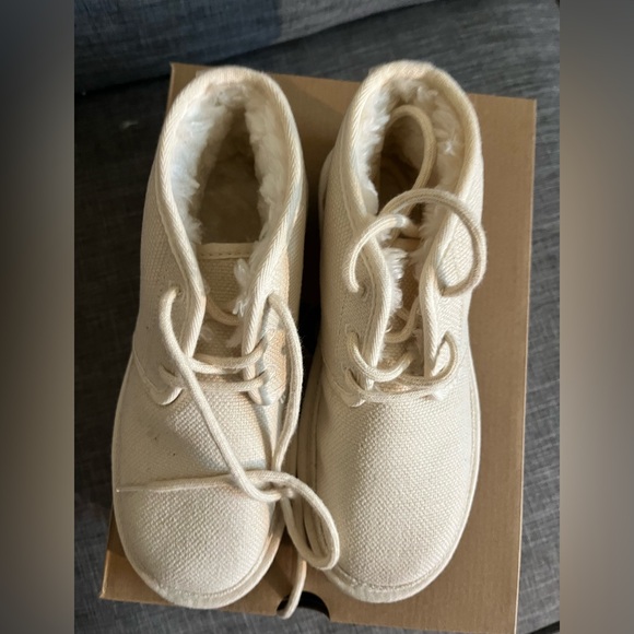 UGG canvas BRAND NEW size 6 - Picture 3 of 5